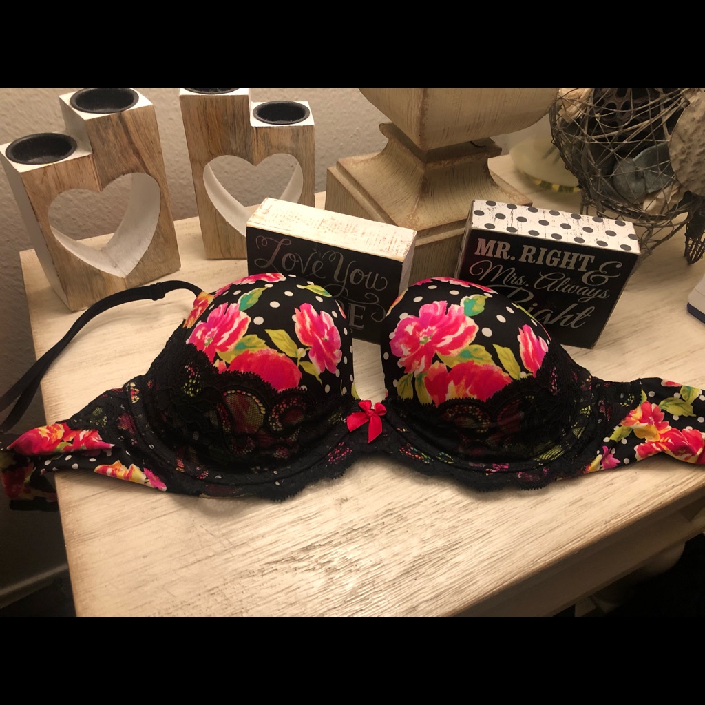 Victoria Secret Bra 36d